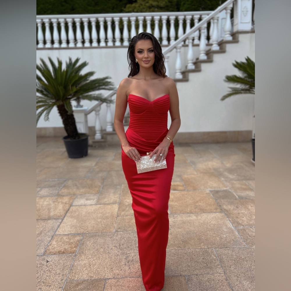 Long red dress